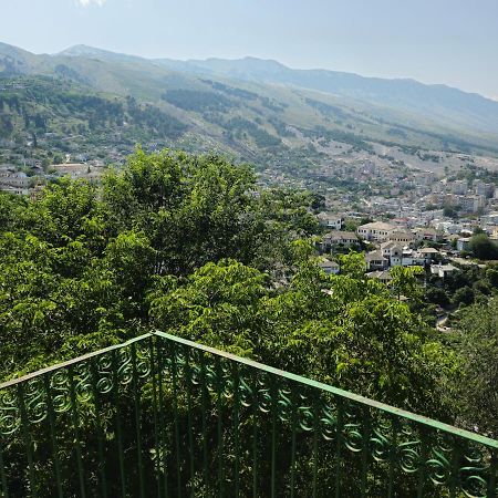 Traditional House Shapllo Gjirokastra Kültér fotó